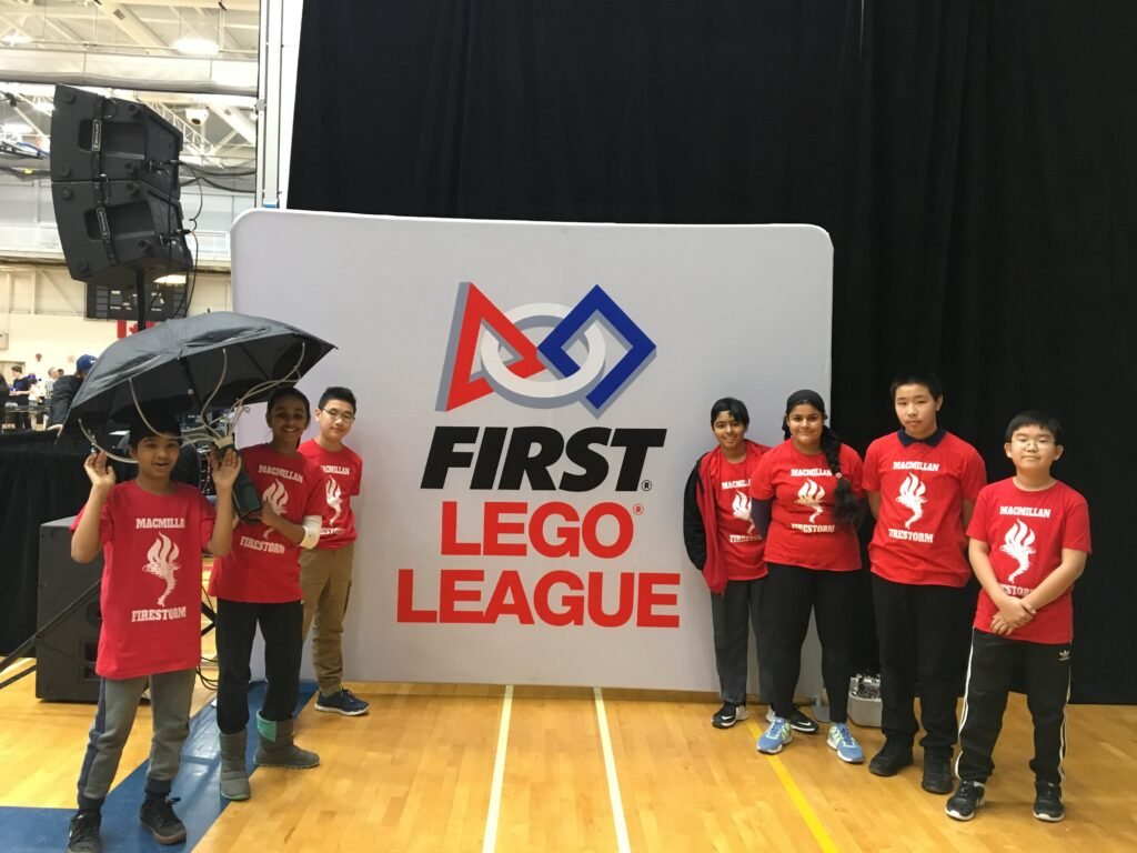 Toronto students with umbrella prototype